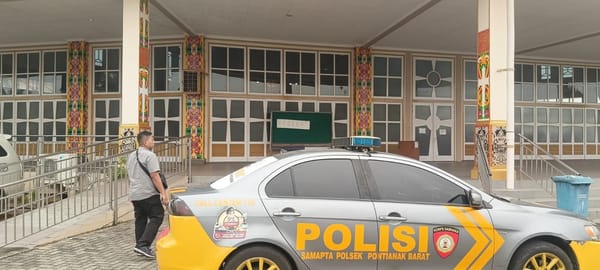 Personel Enggang Polsek Pontianak Barat Laksanakan Patroli ke Gereja, Antisipasi Gangguan Kamtibmas dan Curanmor