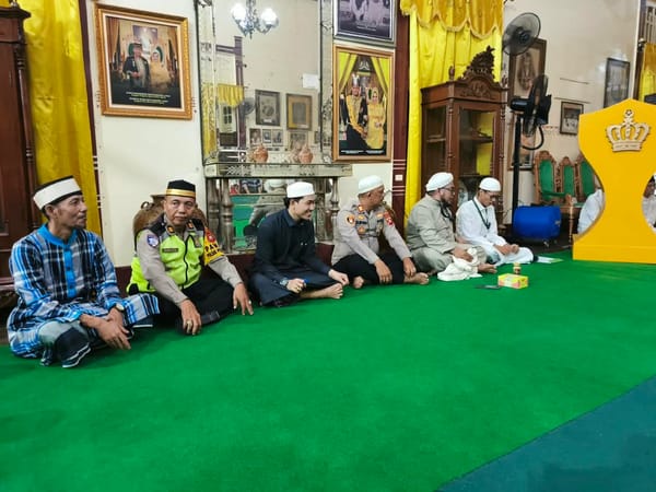 Kapolsek Pontianak Timur Hadiri Maulid Nabi di Keraton Kadriyah, Perkuat Silaturahmi dan Kamtibmas