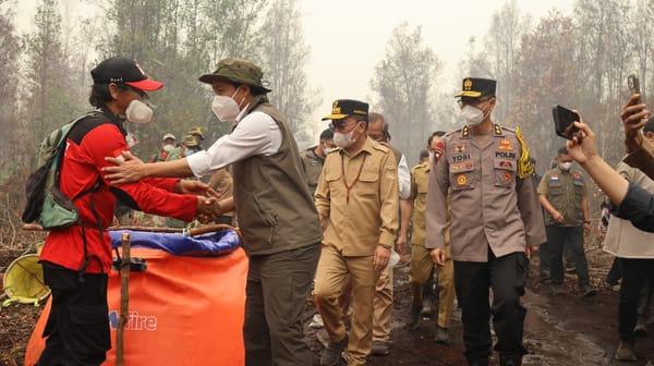 Tinjau Karhutla di TN Sebangau, Wakapolda Kalteng Bersama Menhut dan Gubernur Turun Langsung