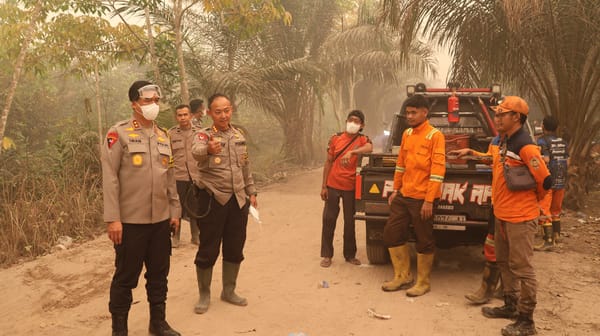 Intenskan Patroli Darat, Kapolda Kalteng Cek Penanganan Karhutla di Jl. Mahir Mahar Trans Palangka Raya-Tumbang Nusa