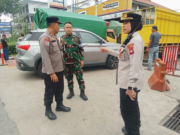 Kapolsek Pontianak Selatan Turun Langsung Pantau Pendistribusian BBM di Sejumlah SPBU