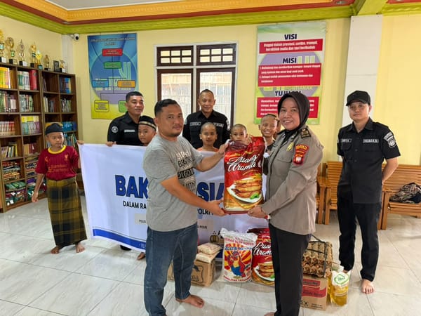 Jelang HUT ke-75 Humas Polri, Humas Polresta Pontianak Tebar Kepedulian di Panti Asuhan Al Amin