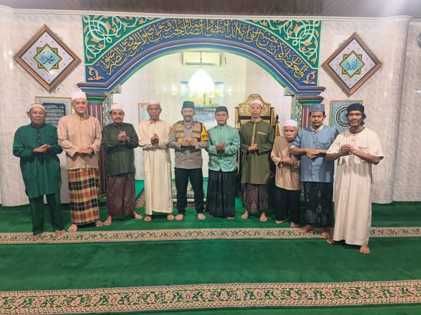 Wakapolda Jambi Laksanakan Subuh Keliling di Masjid Al Amanah, Pererat Silaturahmi dengan Masyarakat