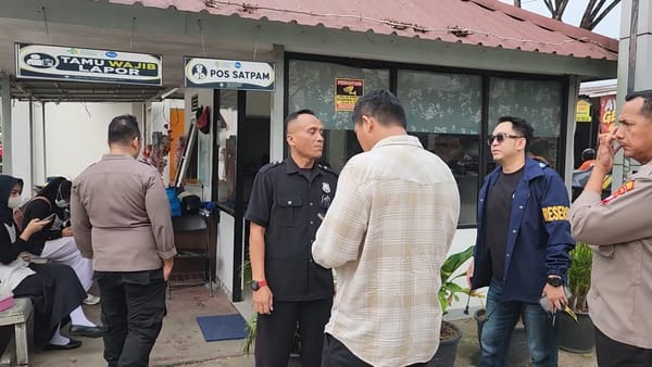 Cipta Kondisi Dan Patroli Dialogis Polsek Pontianak Utara Sasar Lokasi Parkir Dan Sekitar Tempat Pendidikan