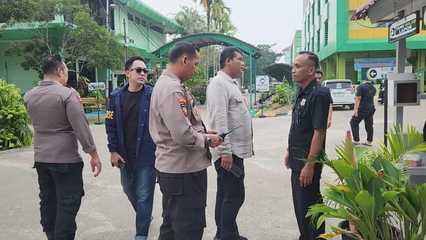 Cipta Kondisi Dan Patroli Dialogis Polsek Pontianak Utara Sasar Lokasi Parkir Dan Sekitar Tempat Pendidikan