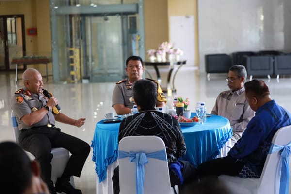 Perkuat Kedekatan dengan Warga, Kapolda Kalsel Gelar Silaturahmi untuk Sukseskan Program 100 Hari Kapolri