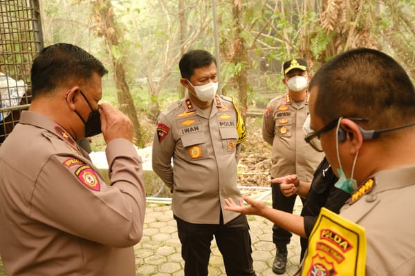 Peduli Satwa Dilindungi, Kapolda Kalteng Bersama Dirpolsatwa Korsabhara Baharkam Polri Tinjau Orang Utan di Nyaru Menteng