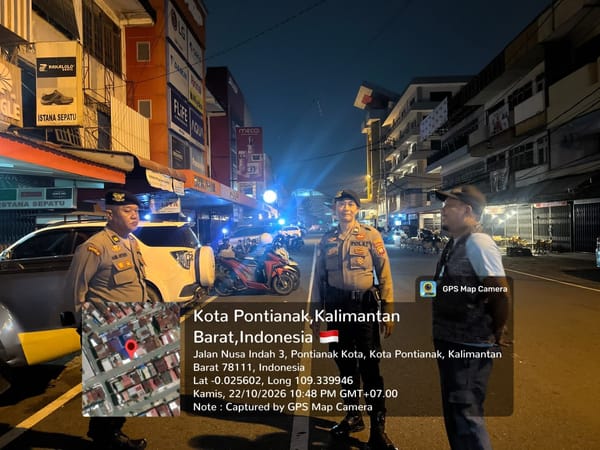 Sambangi Jalan Nusa Indah, Patroli Enggang Polsek Pontianak Kota Imbau Warga Jaga Ketertiban Malam