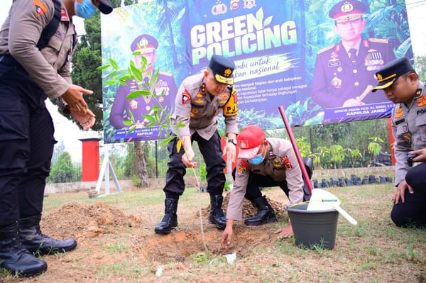 Kapolda Jambi Pimpin Penanaman Pohon di SPN, Wujudkan Komitmen Green Policing dan Pelestarian Lingkungan