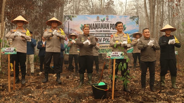 Polda Kalteng Tanam 500 Bibit Pohon Belangiran untuk Pulihkan Lahan Bekas Terbakar