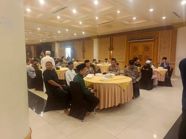 Jumat Curhat di Masjid Mujahidin, Kapolresta Pontianak Dorong Dialog Damai dan Cegah Bullying