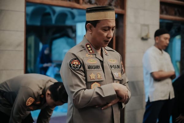Suling’ , Polda Bali Sapa Jemaah Masjid Al-Hikmah Kesiman
