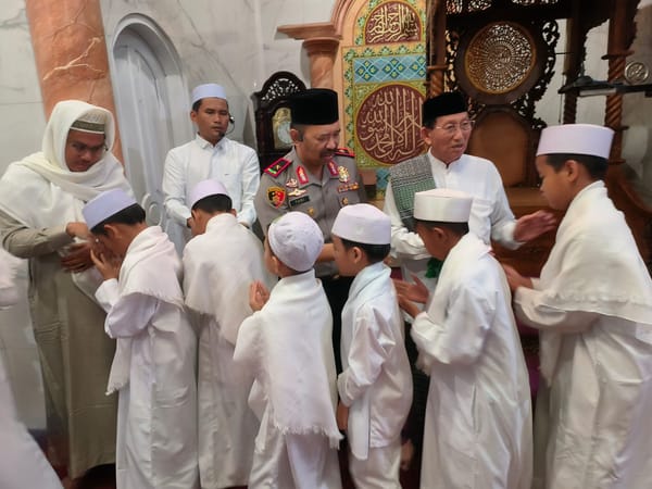 Perkuat Silaturahmi dengan Ulama dan Santri, Wakapolda Jambi Laksanakan Subuh Keliling