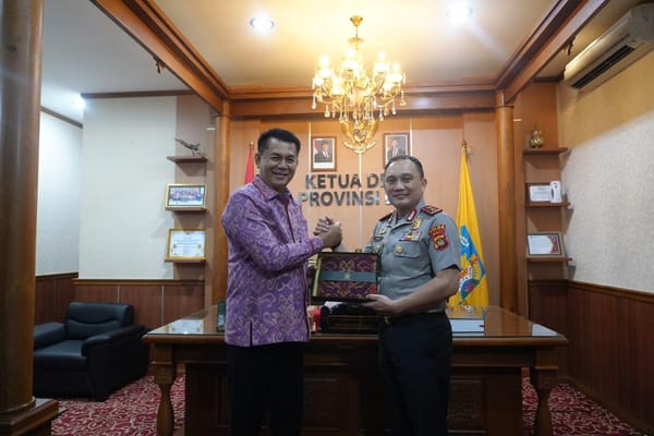 Perkuat Sinergi Forkopimda, Kapolda Bali Kunjungi Ketua DPRD Provinsi Bali di Renon
