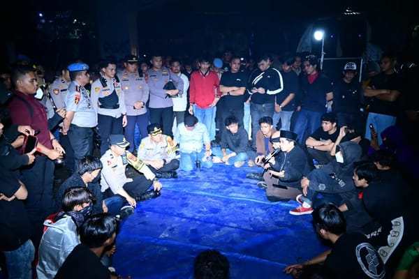 Aksi Berjalan Tertib dan Damai, Kapolda Jambi Apresiasi Mahasiswa serta Masyarakat