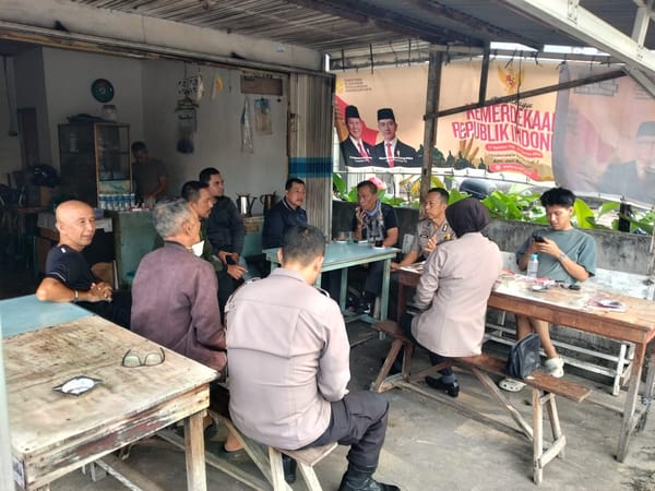 Ngopi Bersama Warga, Wakapolsek Pontianak Kota Perkuat Kamtibmas