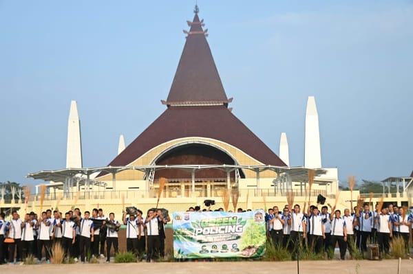 Polda Kalsel Gelar Program Green Policing di Masjid Raya Syekh Muhammad Arsyad Al-Banjari