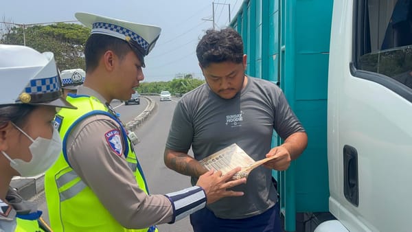 Tertibkan Lalu Lintas, Satgas 1 Preemtif Ops Patuh Agung 2026 Gelar Sosialisasi Larangan Parkir Liar di Bypass Ida Bagus Mantra