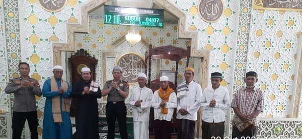 Jum'at Keliling, Wakapolsek Pontianak Utara Ajak Jamaah Cegah Tawuran Remaja