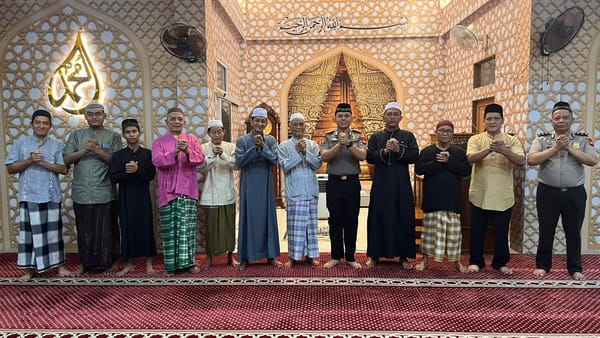 Polsek Kawasan Pelabuhan Dwikora Gelar Subuh Keliling, Ajak Jamaah Jaga Kamtibmas dan Manfaatkan Layanan 110